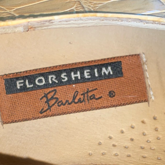 Men’s 9.5 Florsheim Barletta shoe. Yellow beige in color Caiman leather - Picture 2 of 11